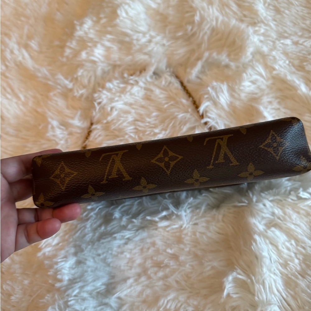 Pre-loved Louis Vuitton monogram pochette pallas. - Picture 8 of 15